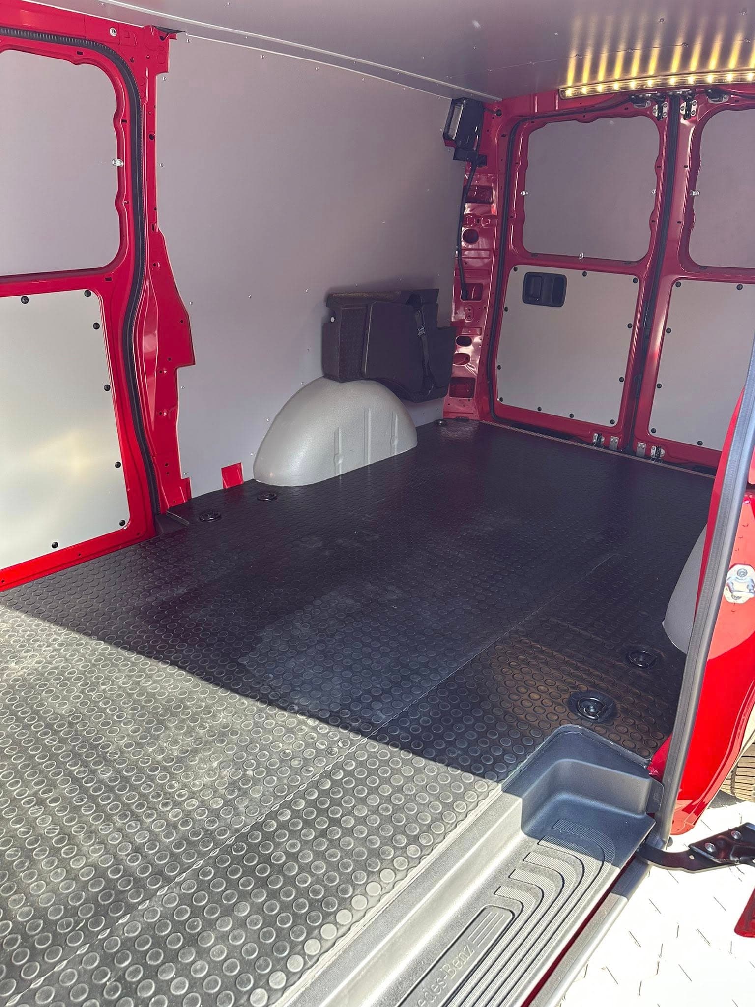 Aizsardzība un drošība