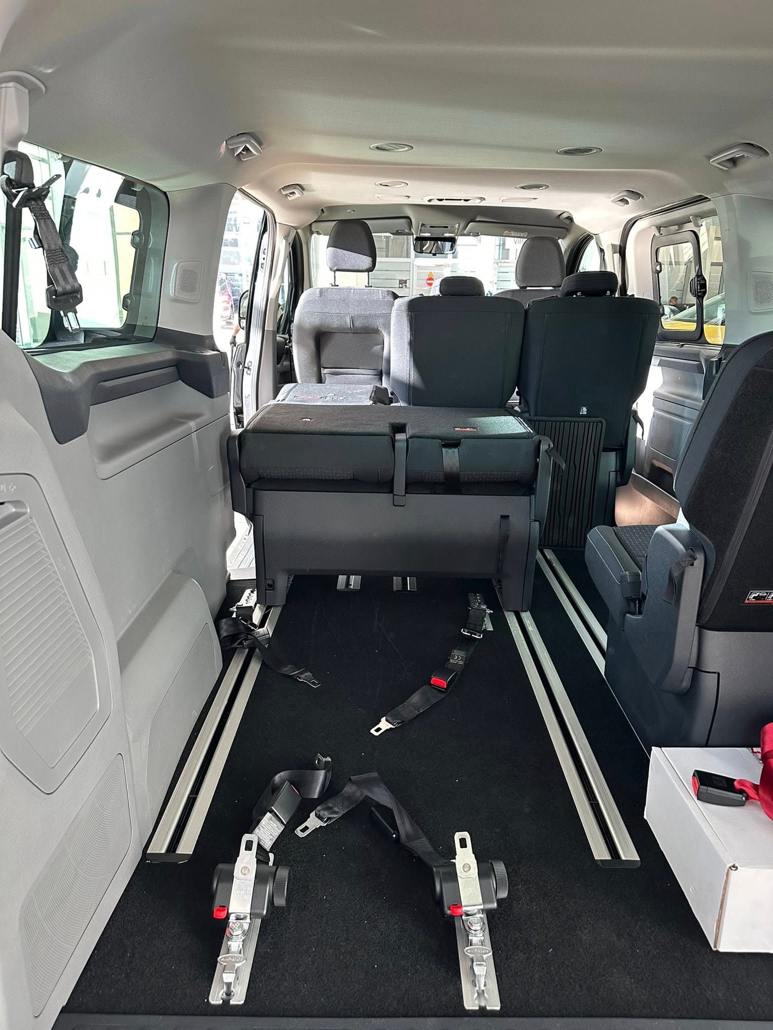 Pielāgots transports